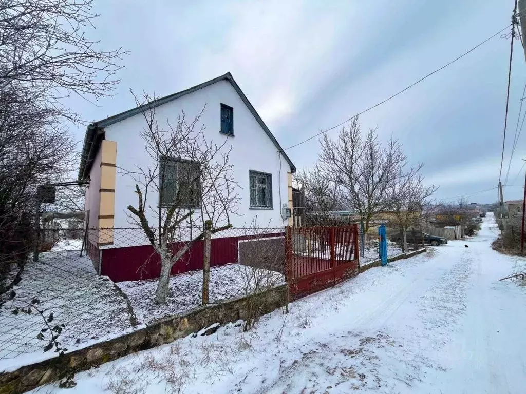 Дом в Крым, Симферопольский район, Трудовское с/пос, Нива СПК  (93 м) - Фото 1