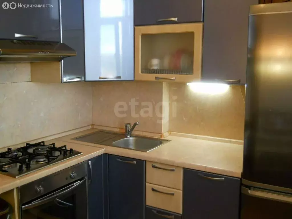 3-комнатная квартира: Култаево, Первомайская улица, 17 (65 м) - Фото 1