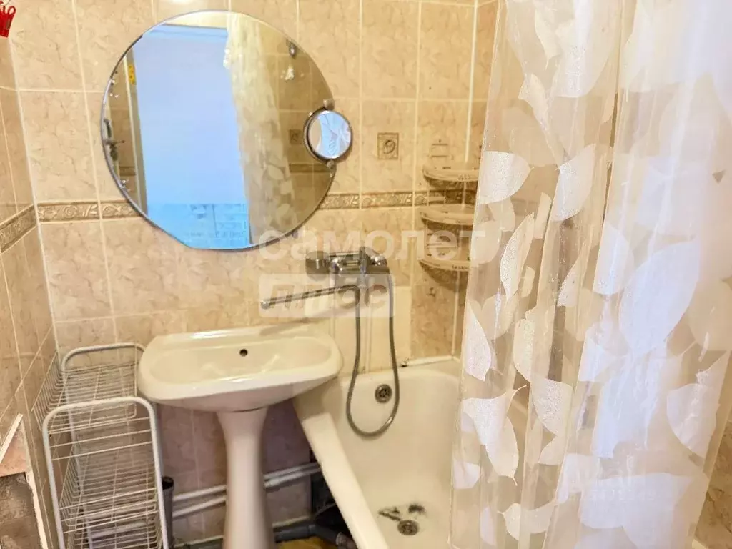2-к кв. Омская область, Омск ул. 1-я Промышленная, 4 (44.0 м) - Фото 0