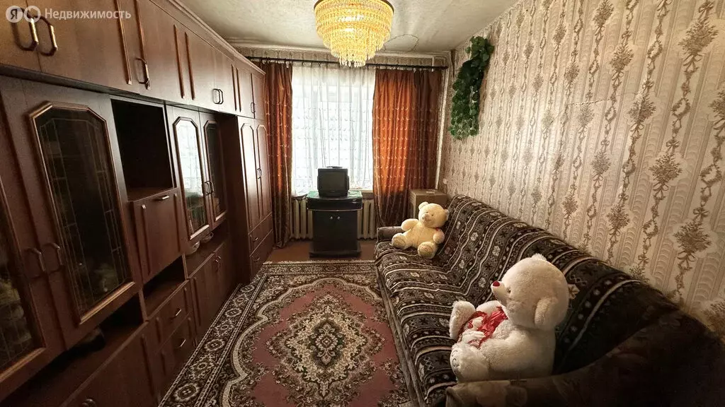 2-комнатная квартира: Боровичи, площадь 1 Мая, 3 (42.1 м) - Фото 1