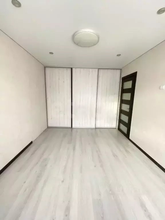 3-к кв. Татарстан, Набережные Челны 54-й комплекс, бул. Романтиков, 1 ... - Фото 1