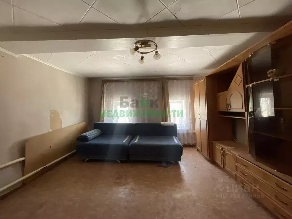 Дом в Саратовская область, Вольск пер. 6-й Львов, 5 (42 м) - Фото 1