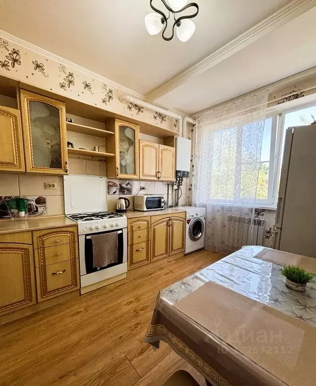 1-к кв. Краснодарский край, Горячий Ключ ул. Кириченко, 20А (41.0 м) - Фото 1