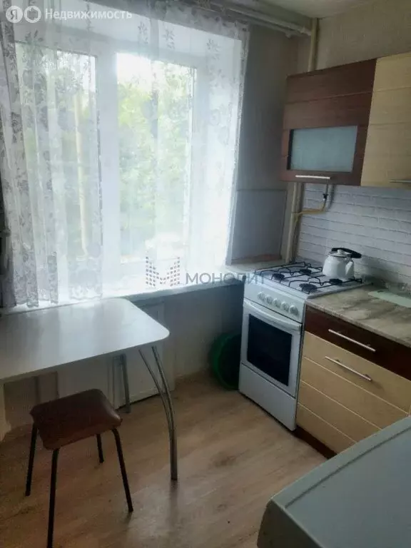 1-комнатная квартира: Чебоксары, улица Мичмана Павлова, 14 (32.5 м) - Фото 0