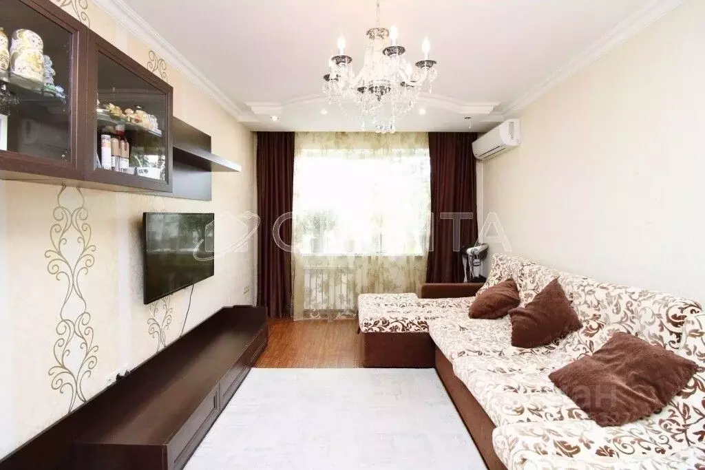 3-к кв. Тюменская область, Тюмень Черниговская ул., 5 (65.5 м) - Фото 1