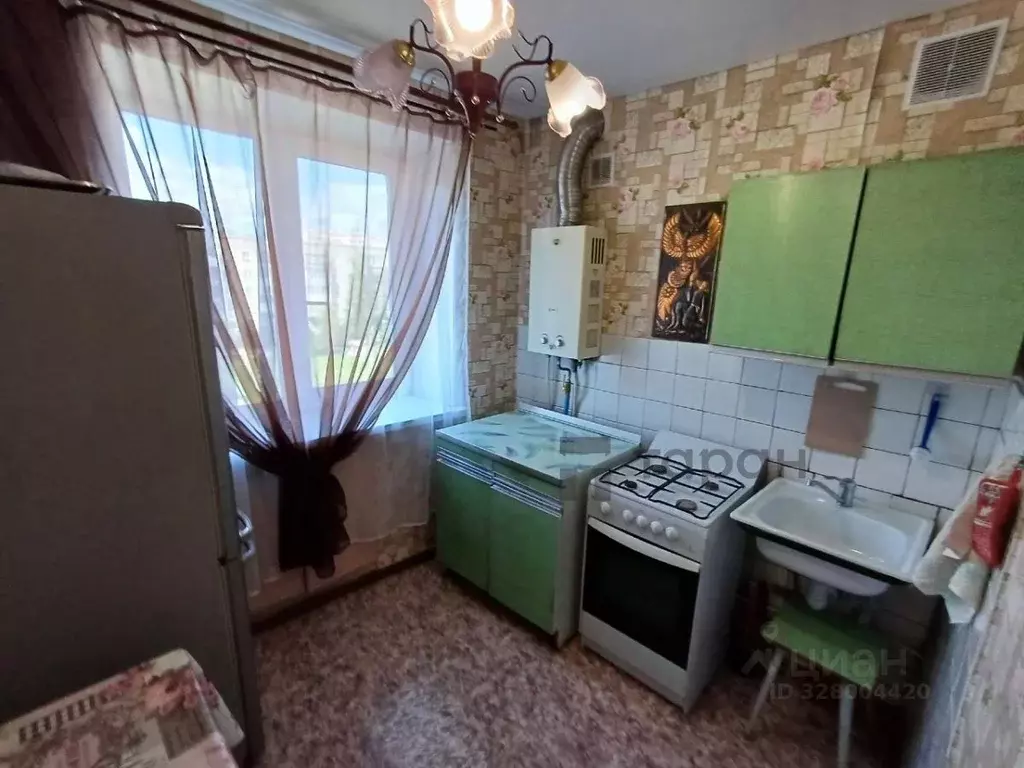 2-к кв. Челябинская область, Чебаркуль ул. Карпенко, 10 (44.3 м) - Фото 1