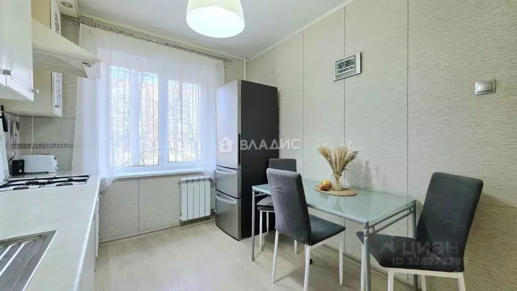 4-к кв. Липецкая область, Липецк ул. А.Г. Стаханова, 33 (81.0 м) - Фото 1