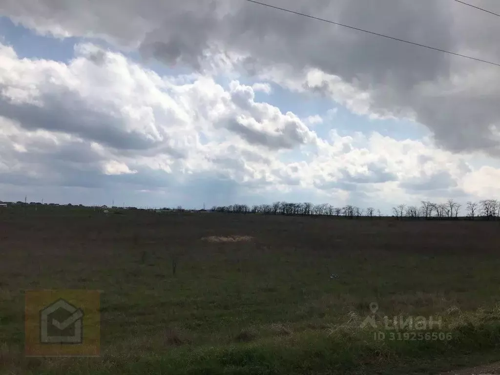 Участок в Крым, Симферопольский район, с. Мирное  (6.0 сот.) - Фото 1