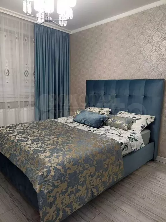 2-к. квартира, 70 м, 1/12 эт. - Фото 0