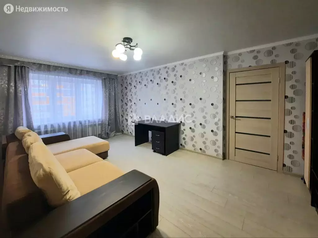 2-комнатная квартира: Брянск, улица Комарова, 55 (59.9 м) - Фото 1