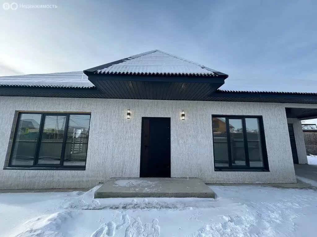 Дом в деревня Грановщина, улица Михаила Чубаровского (180 м) - Фото 1