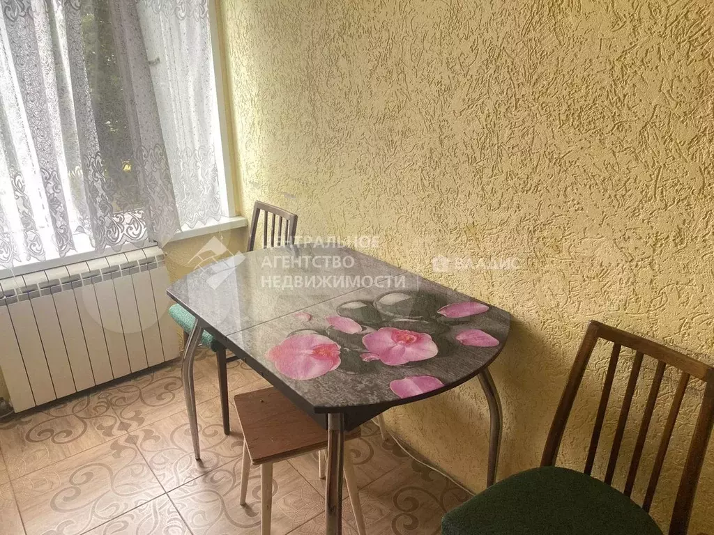 3-к. квартира, 70 м, 2/9 эт. - Фото 1