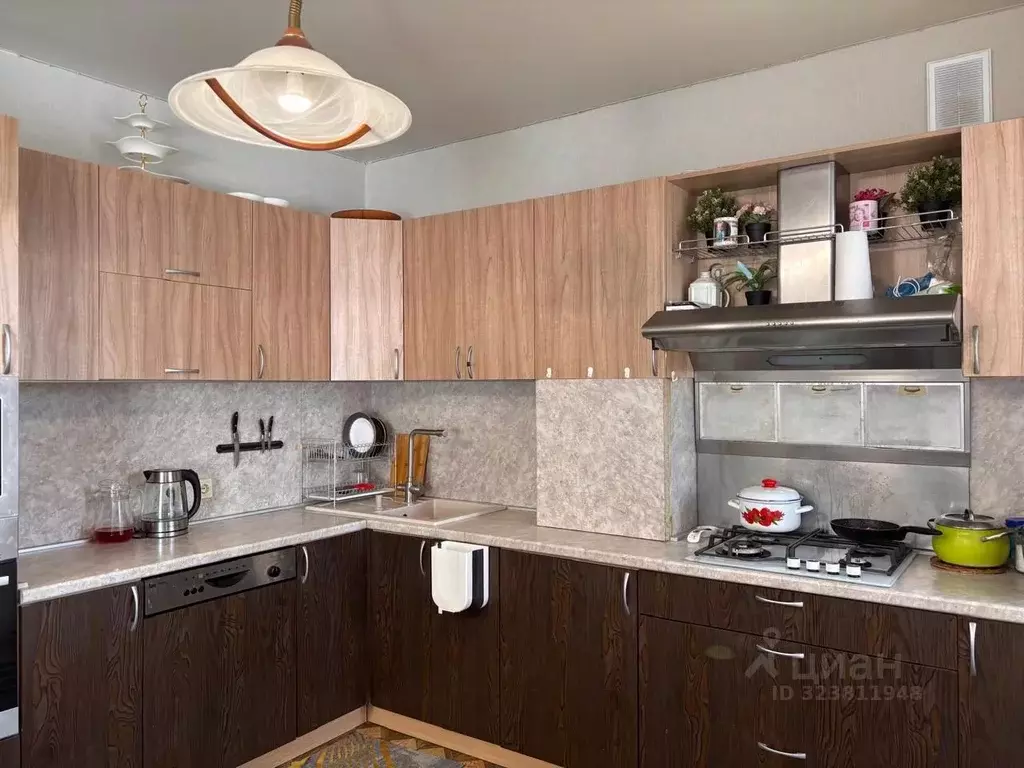 3-к кв. Башкортостан, Уфа ул. Тальковая, 40 (80.0 м) - Фото 1