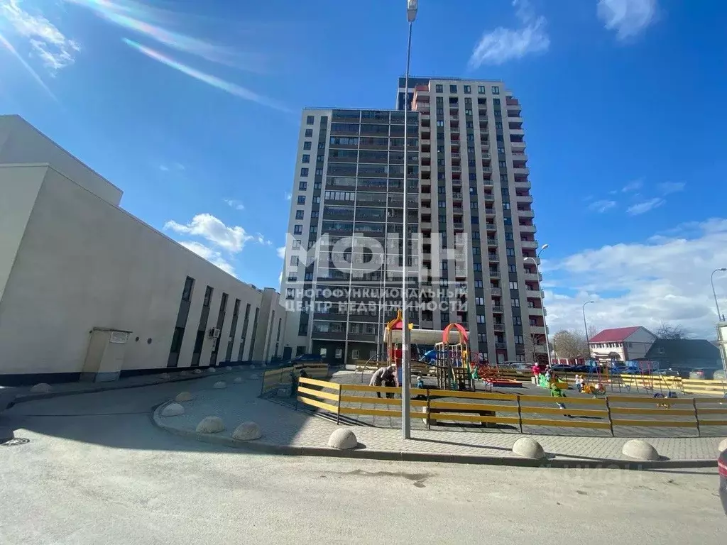 3-к кв. Карелия, Петрозаводск ул. Чапаева, 44 (64.0 м) - Фото 0