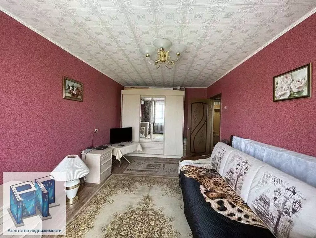 2-к кв. Волгоградская область, Волжский пл. Труда, 19 (55.3 м) - Фото 0