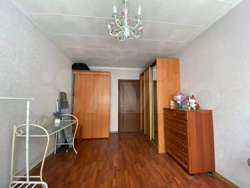 Комната 15 м в 4-к., 1/9 эт. - Фото 1