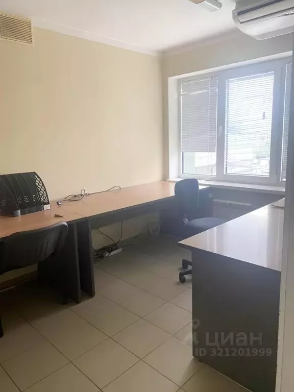 Офис в Волгоградская область, Волгоград ул. Домостроителей, 7 (84 м) - Фото 1