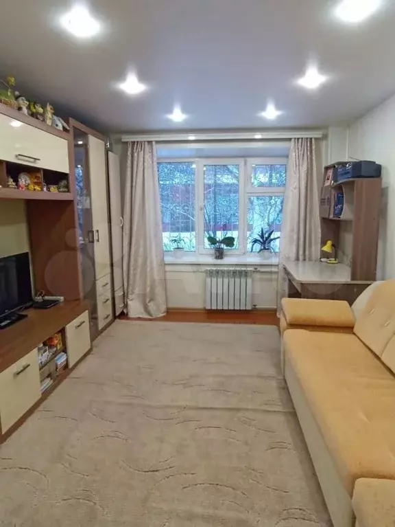 2-к. квартира, 47 м, 1/5 эт. - Фото 1