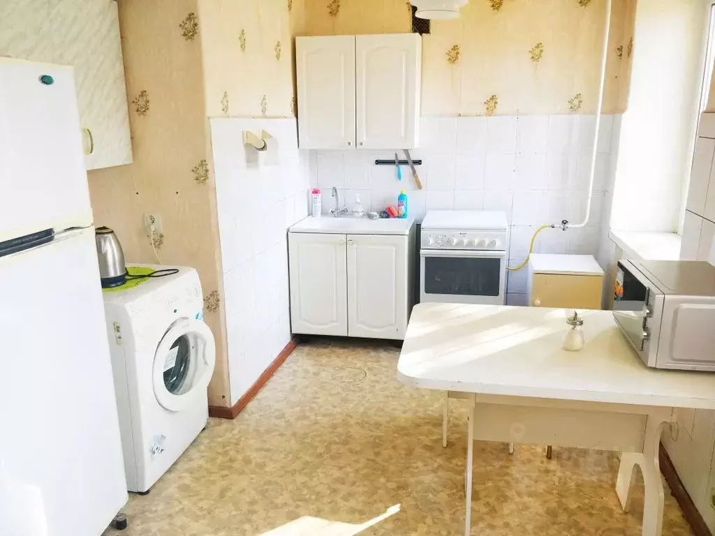 3-к кв. Тульская область, Суворов ул. Кирова, 11 (61.0 м) - Фото 0