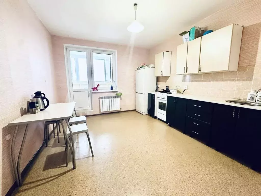 3-к кв. Татарстан, Казань ул. Айрата Арсланова, 8 (81.5 м) - Фото 0