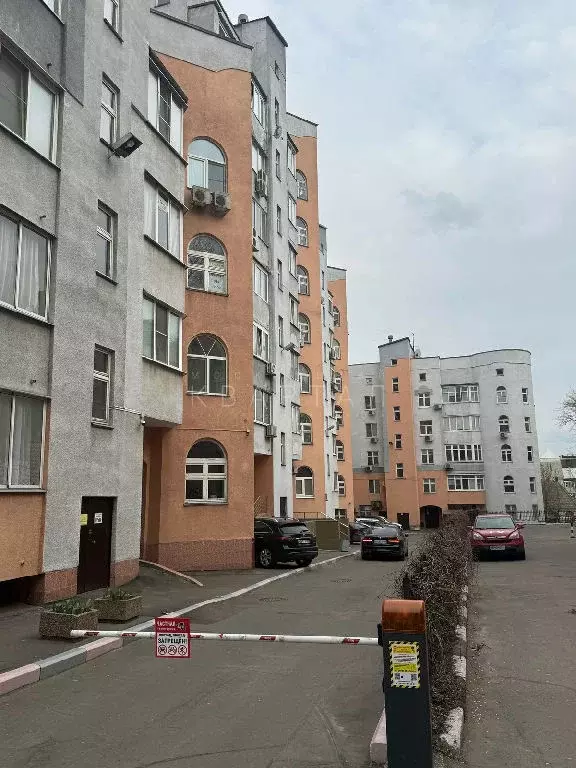 Продается 4-комнатная квартира - Фото 0