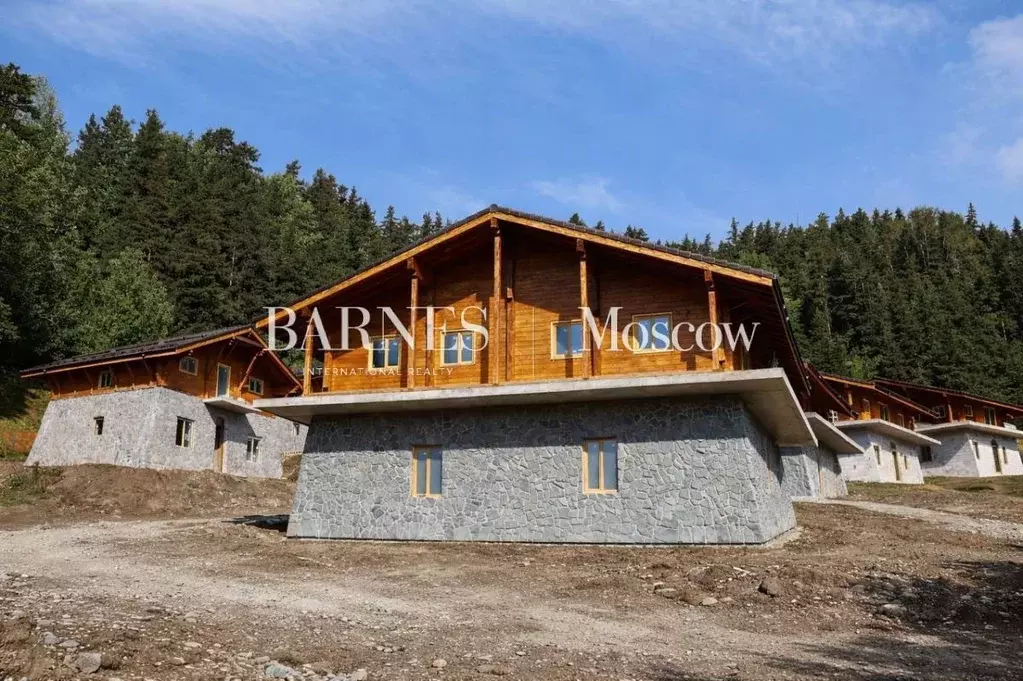 Дом в Карачаево-Черкесия, Зеленчукский район, Лунная Поляна хут.  (215 ... - Фото 2