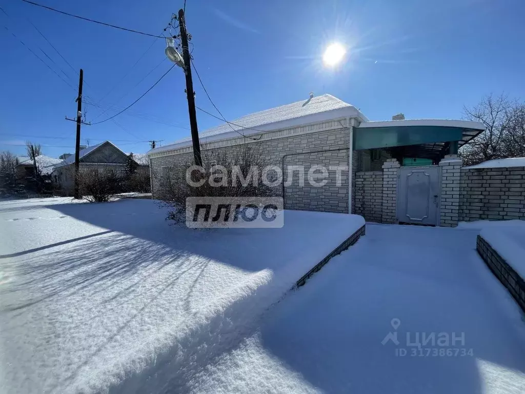 Дом в Волгоградская область, Волгоград пос. Ангарский, ул. Комиссара ... - Фото 1