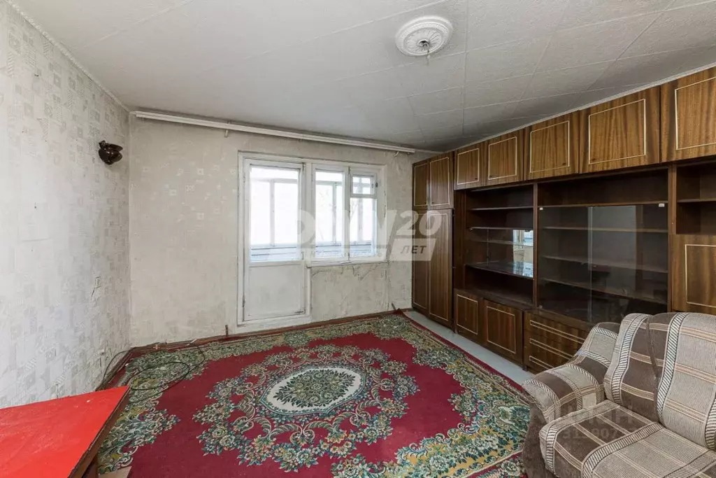 4-к кв. Челябинская область, Челябинск ул. Братьев Кашириных, 89 (73.5 ... - Фото 0