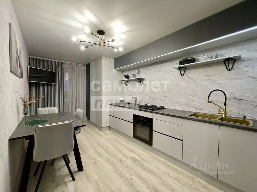 2-к кв. Смоленская область, Смоленск Краснинское ш., 16 (70.0 м) - Фото 0