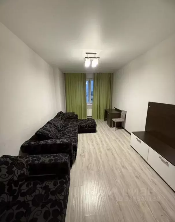 2-к кв. Свердловская область, Екатеринбург ул. Мельникова, 38 (74.0 м) - Фото 2