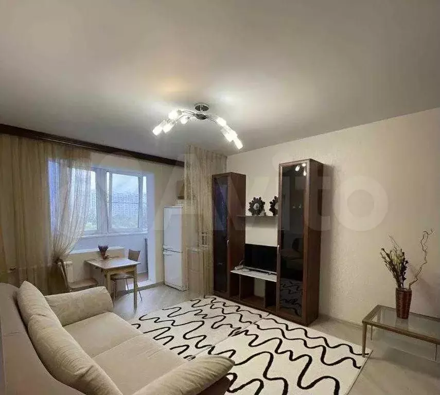 1-к. квартира, 40 м, 7/17 эт. - Фото 0