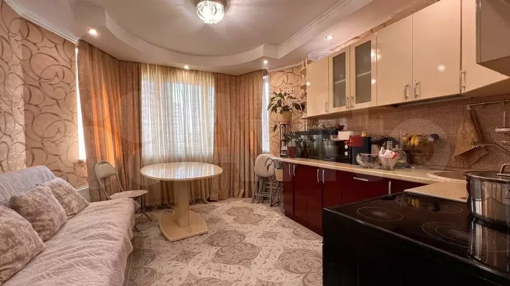2-к. квартира, 64 м, 3/17 эт. - Фото 0