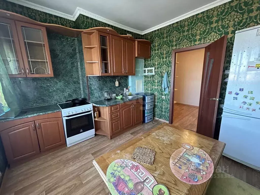3-к кв. Ханты-Мансийский АО, Нижневартовск ул. Мира, 23 (72.0 м) - Фото 0