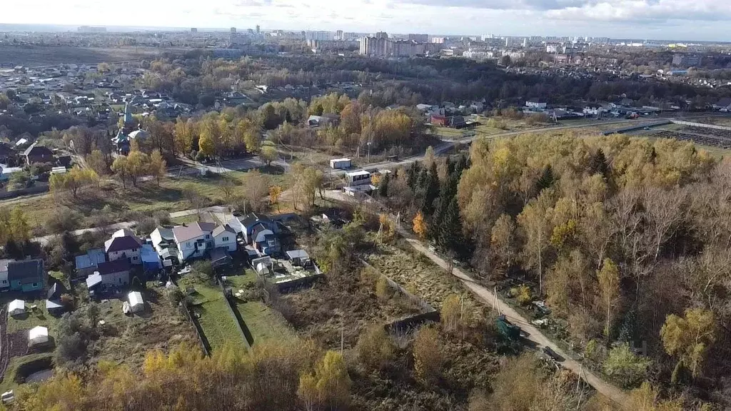 Участок в Московская область, Серпухов городской округ, д. Бутурлино ... - Фото 1