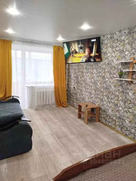 1-к кв. Волгоградская область, Камышин 3-й мкр, 7 (40.0 м) - Фото 0
