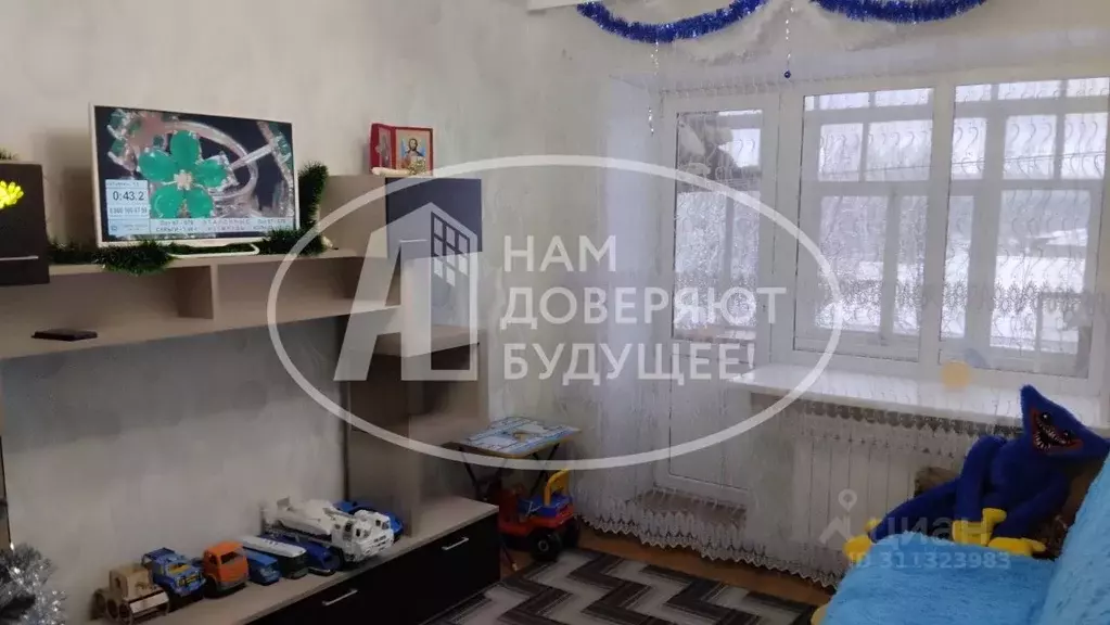 3-к кв. Удмуртия, Можга Можгинский район, ул. Азина, 22 (52.0 м) - Фото 1
