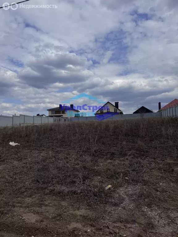 Участок в Октябрьский, улица Василия Кривошеева (10 м) - Фото 1
