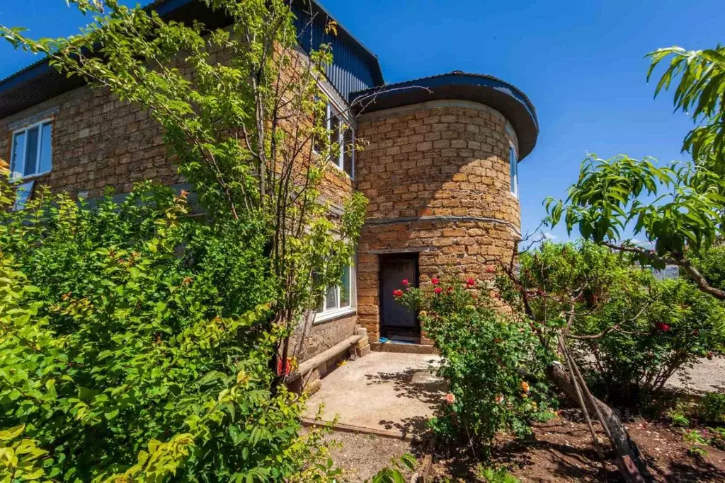 Дом в Крым, Симферопольский район, с. Скворцово ул. Восточная, 14 (181 ... - Фото 1