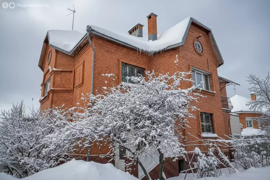 Дом в Оренбург, микрорайон Ростоши, улица В.В. Николаева, 81 (280 м) - Фото 2