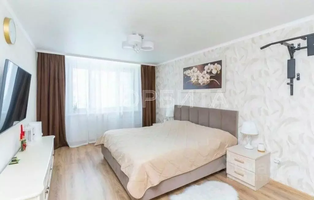 2-к кв. Тюменская область, Тюмень ул. Валентины Трофимовой, 13 (67.6 ... - Фото 1