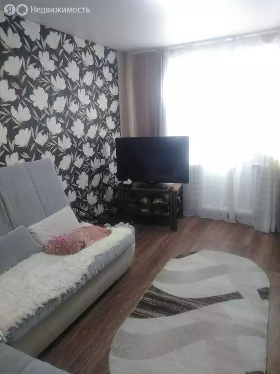 3-комнатная квартира: Златоуст, квартал имени А.М. Матросова, 4 (64.8 ... - Фото 2