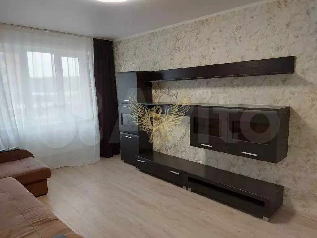 2-к. квартира, 65 м, 1/9 эт. - Фото 1