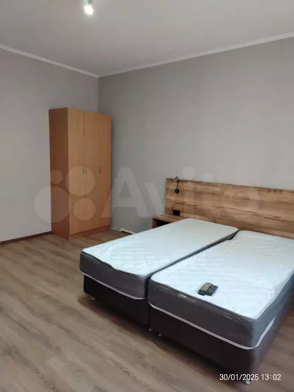 1-к. квартира, 45 м, 1/3 эт. - Фото 1