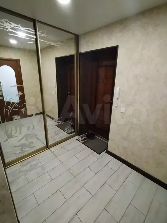 1-к. квартира, 38 м, 8/10 эт. - Фото 0