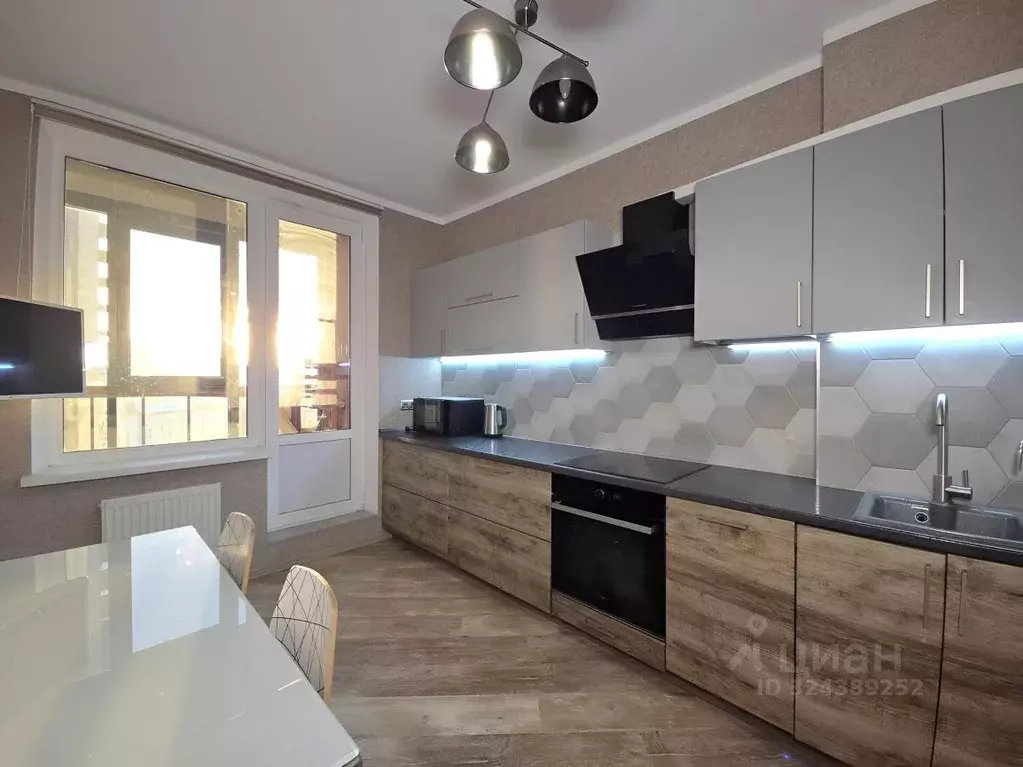 2-к кв. Санкт-Петербург ул. Русановская, 17к1 (52.0 м) - Фото 1