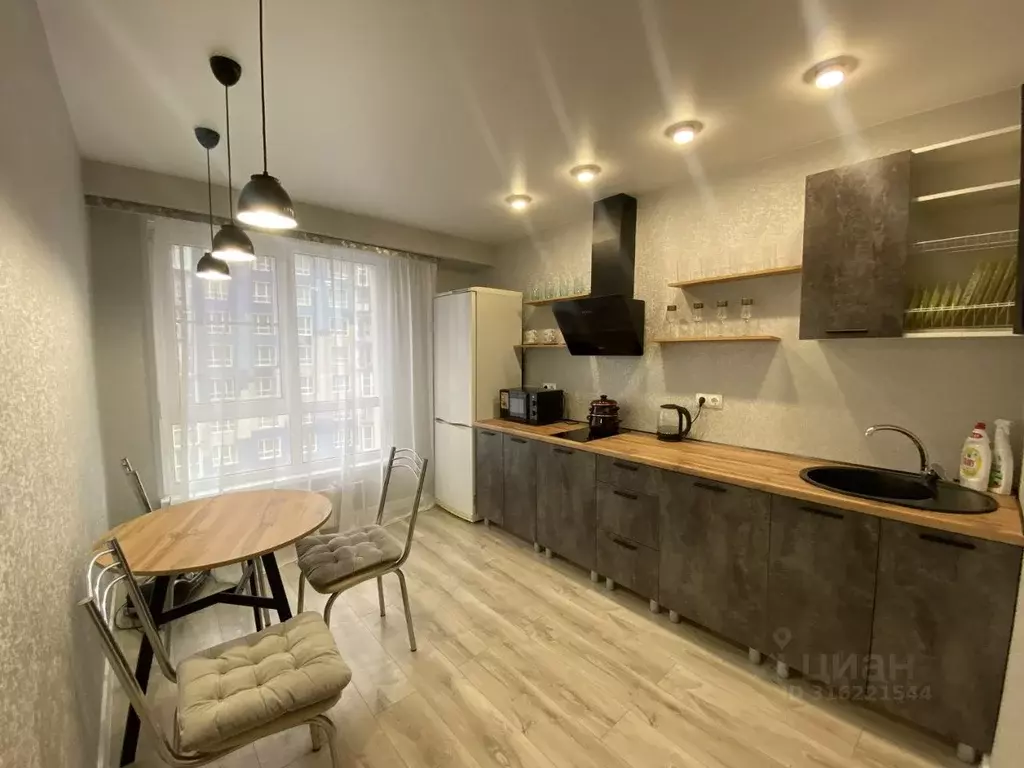 1-к кв. Волгоградская область, Волгоград ул. Фадеева, 61 (36.0 м) - Фото 1