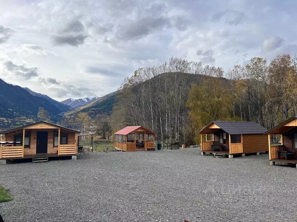Дом в Карачаево-Черкесия, Теберда Карачаевский городской округ, ул. ... - Фото 0