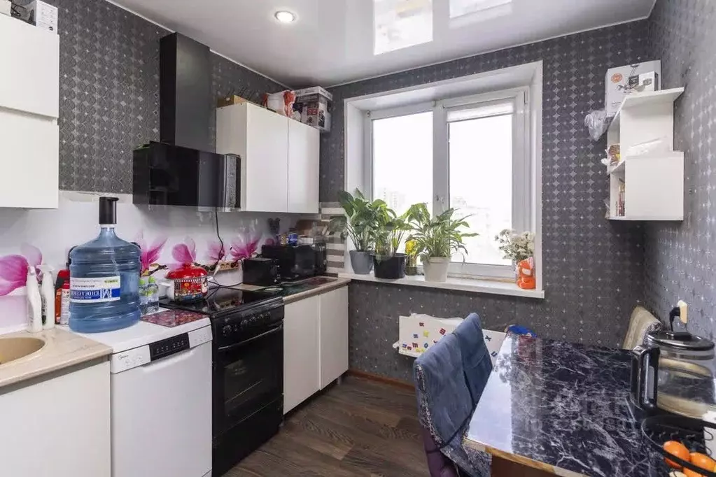 3-к кв. Тюменская область, Тюмень Широтная ул., 41 (65.7 м) - Фото 1