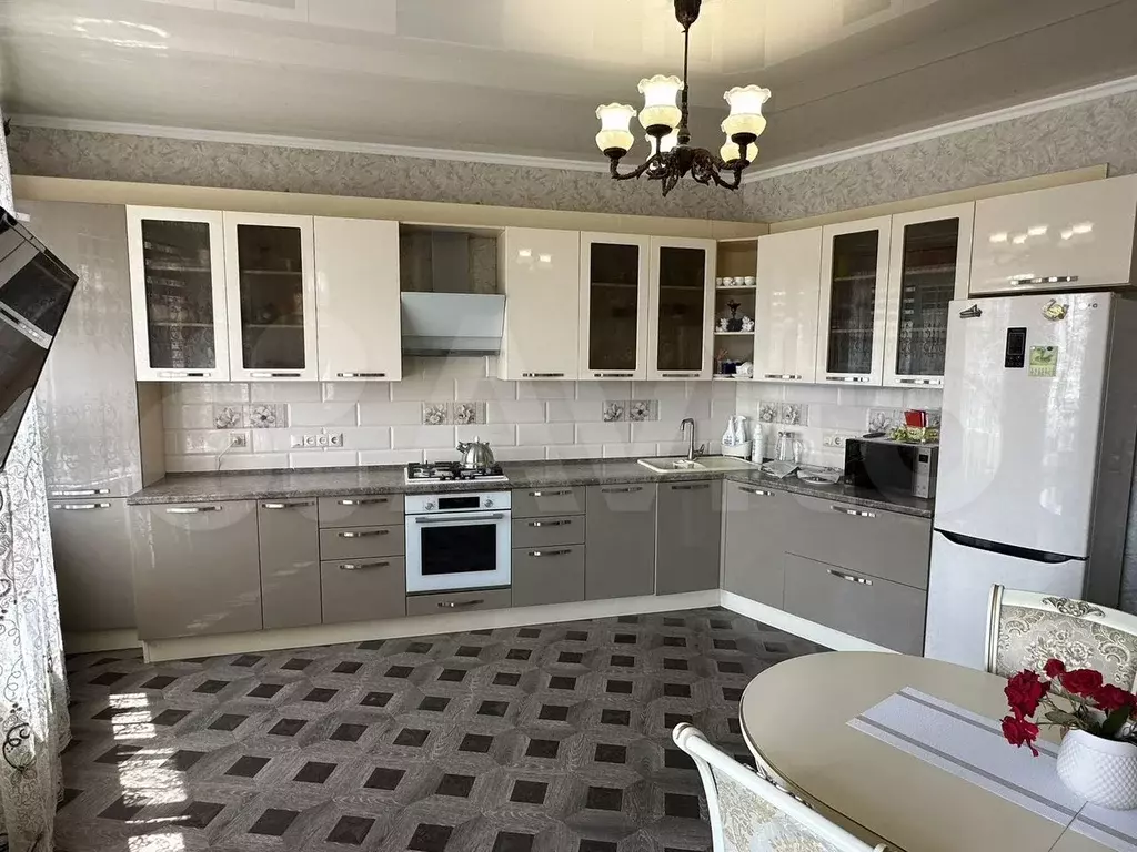 2-к. квартира, 77 м, 2/3 эт. - Фото 0