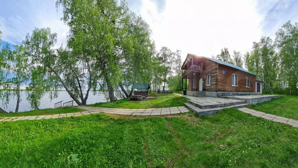 Дом 300 м на участке 40 сот. - Фото 0
